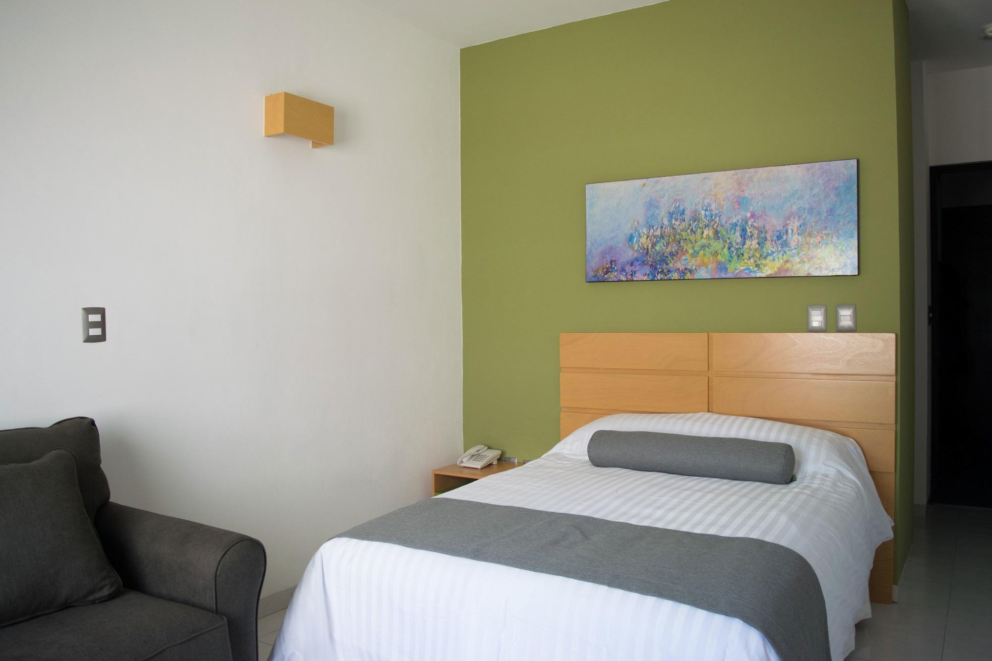Hotel Mexico Inn Express Salamanca Dış mekan fotoğraf