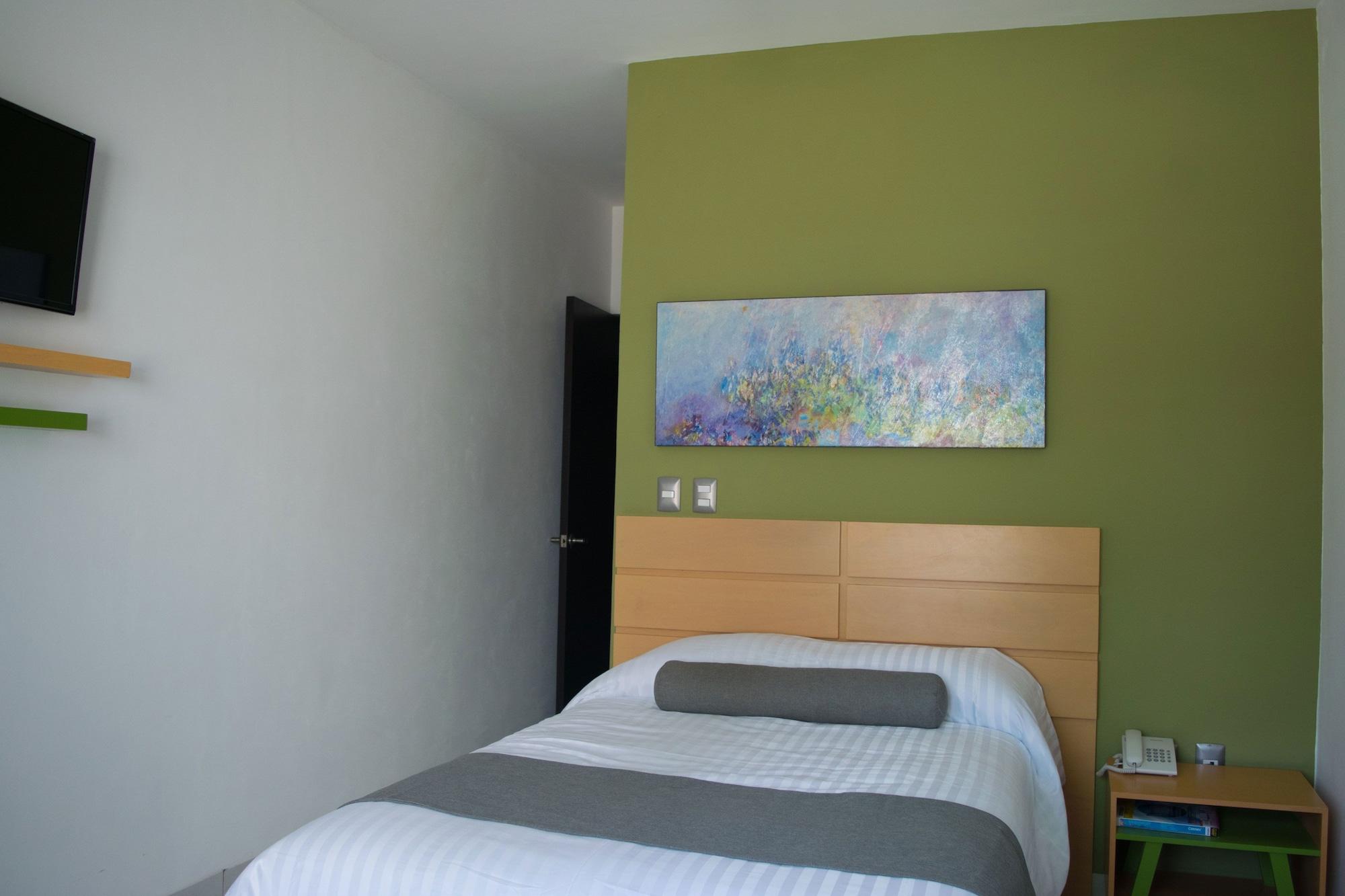 Hotel Mexico Inn Express Salamanca Dış mekan fotoğraf