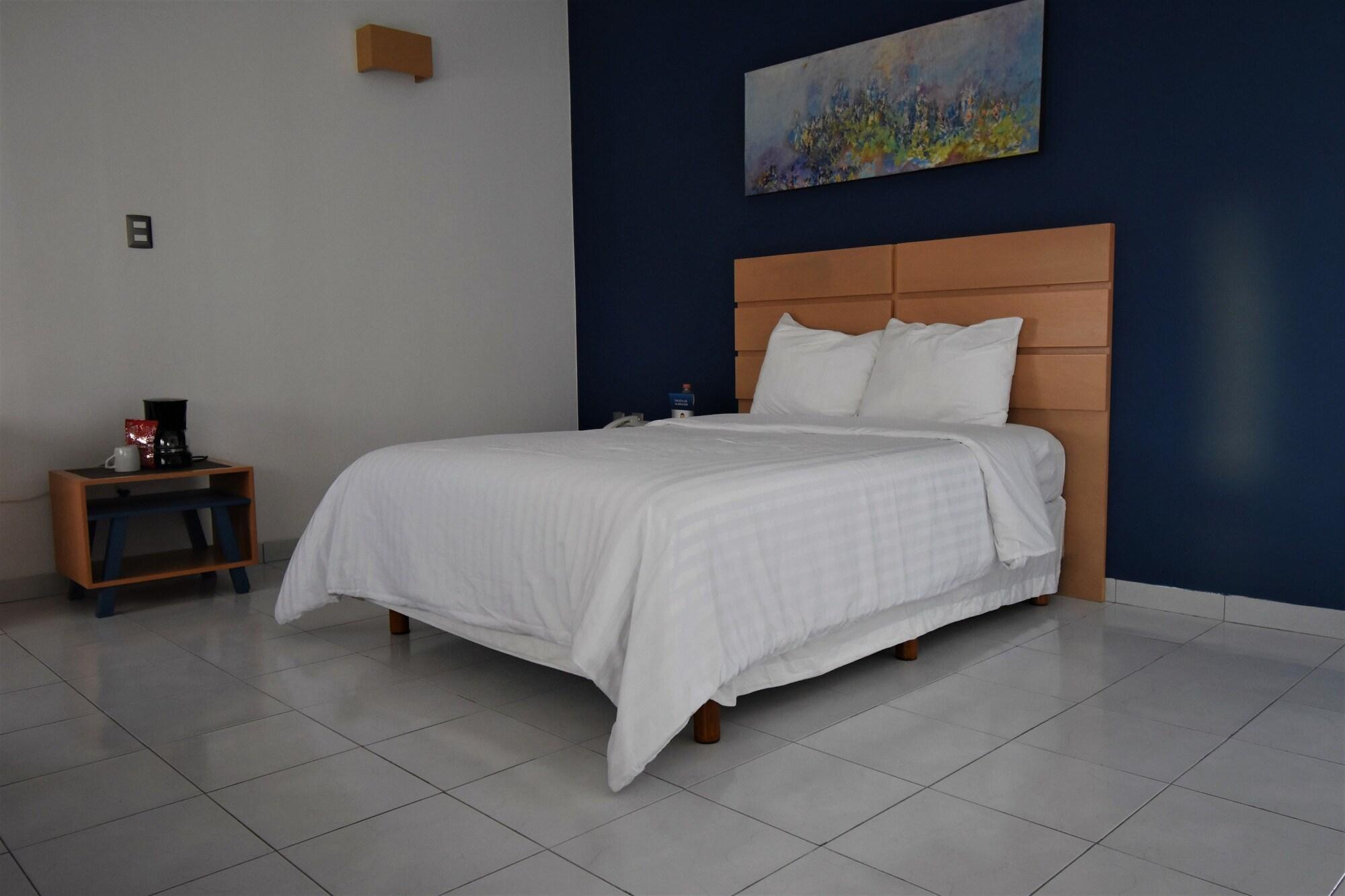 Hotel Mexico Inn Express Salamanca Dış mekan fotoğraf