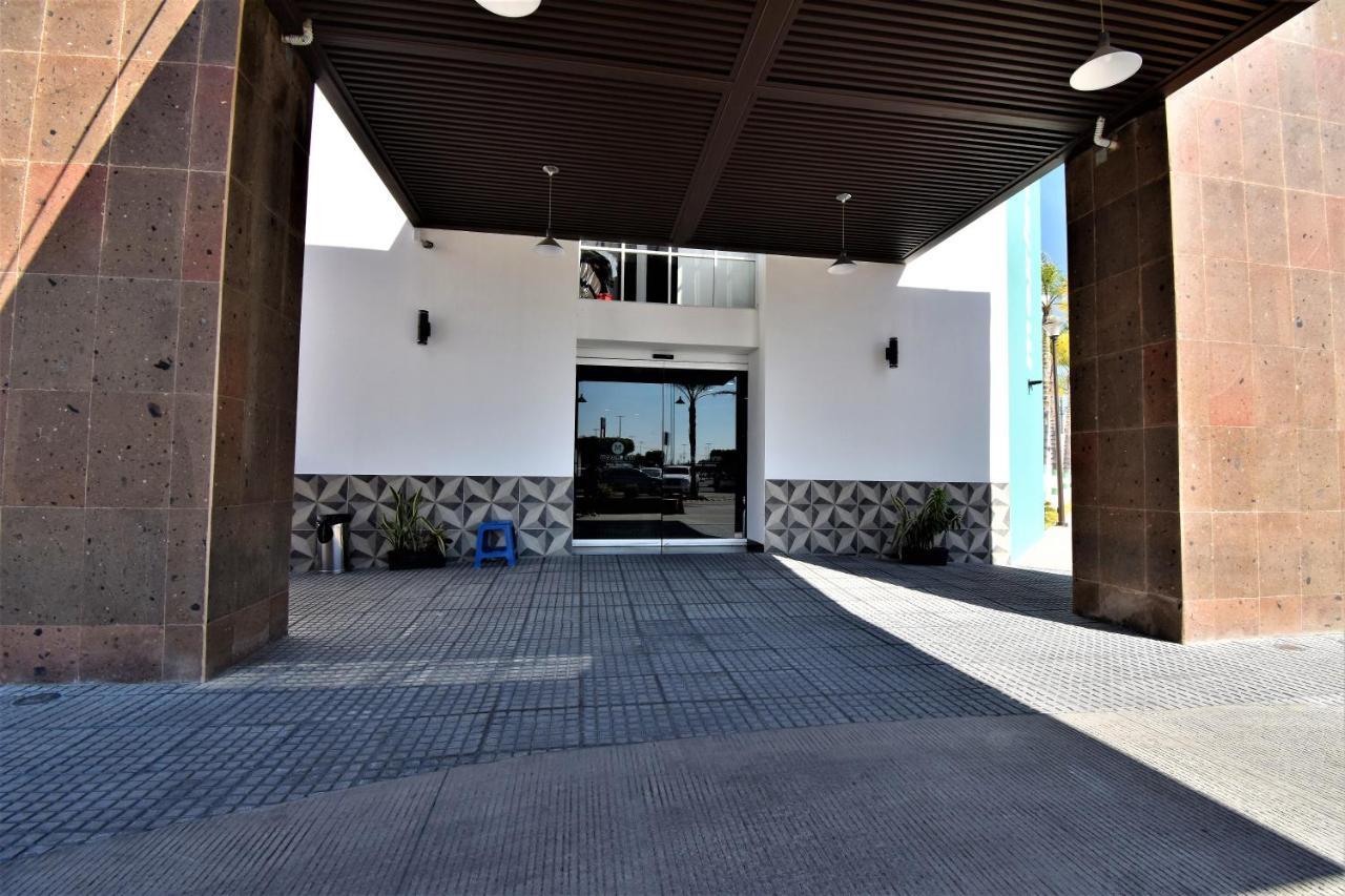Hotel Mexico Inn Express Salamanca Dış mekan fotoğraf
