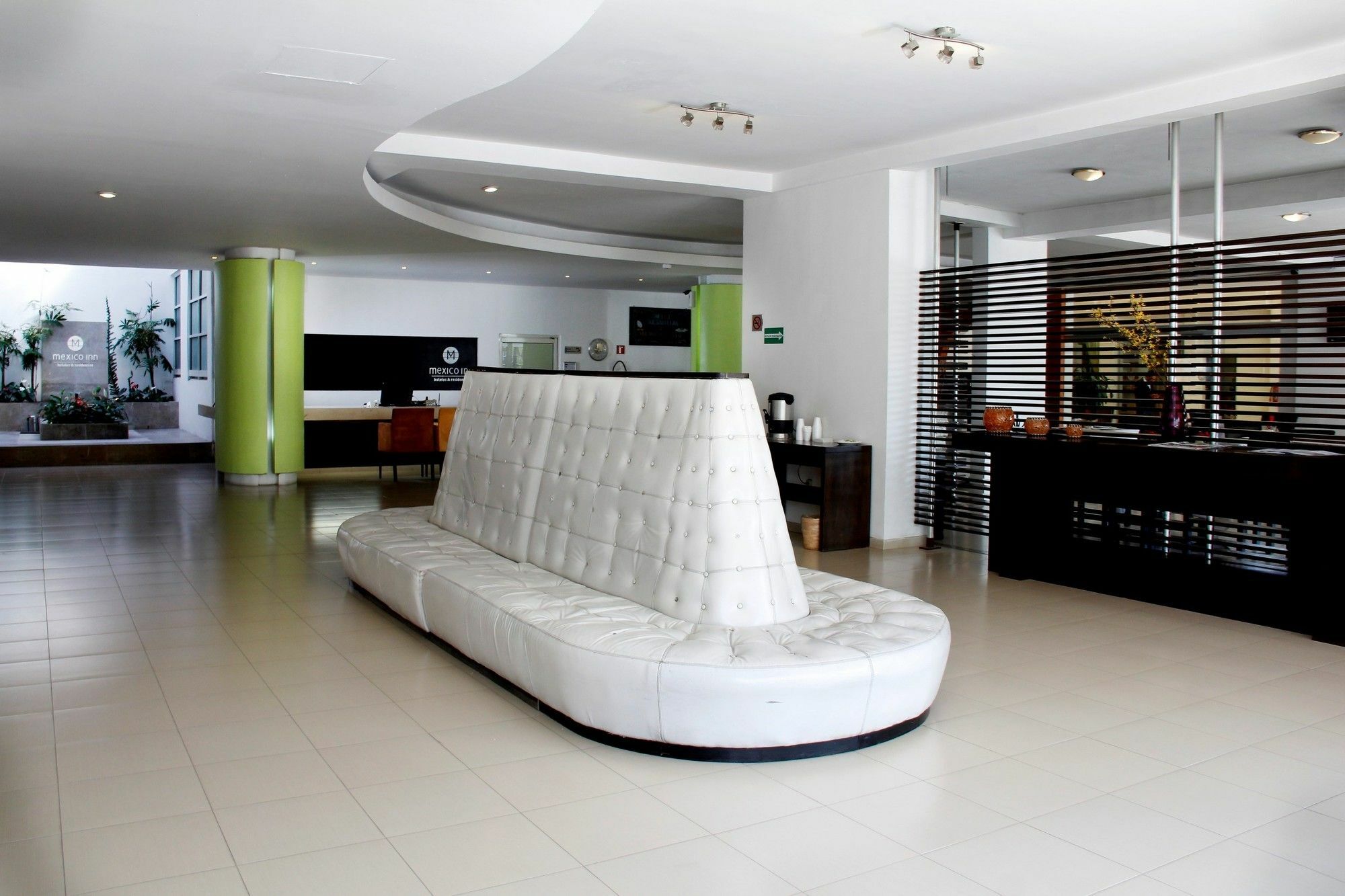 Hotel Mexico Inn Express Salamanca Dış mekan fotoğraf