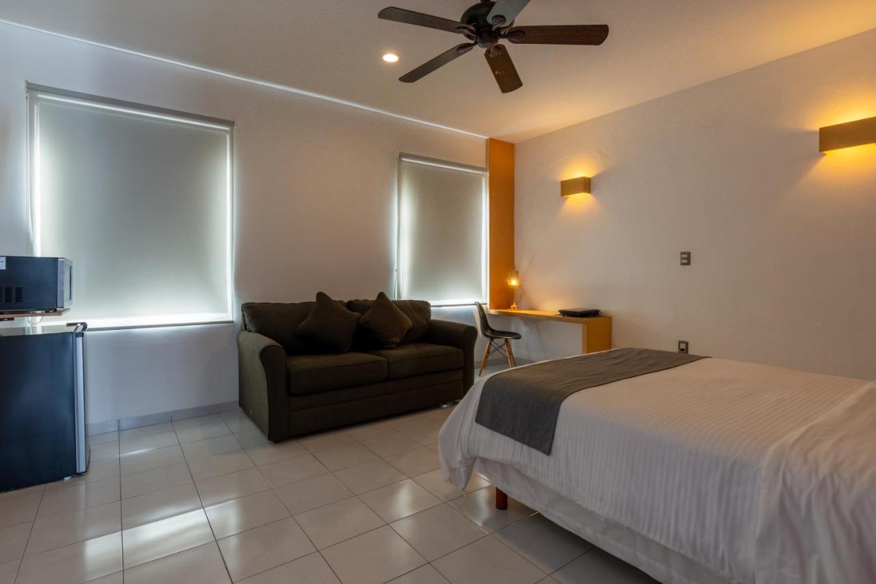 Hotel Mexico Inn Express Salamanca Dış mekan fotoğraf